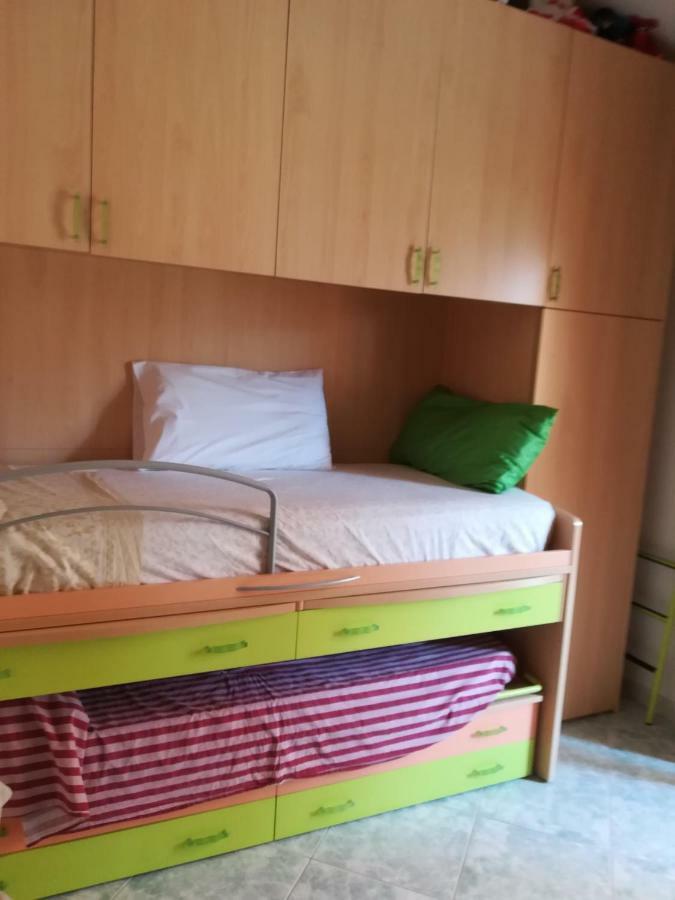 B&B Is Pranus A Mari Casa Privata Solanas  Buitenkant foto